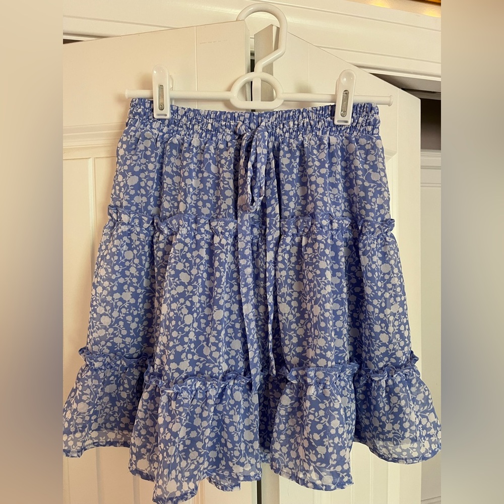 Sienna Sky blue floral mini skirt